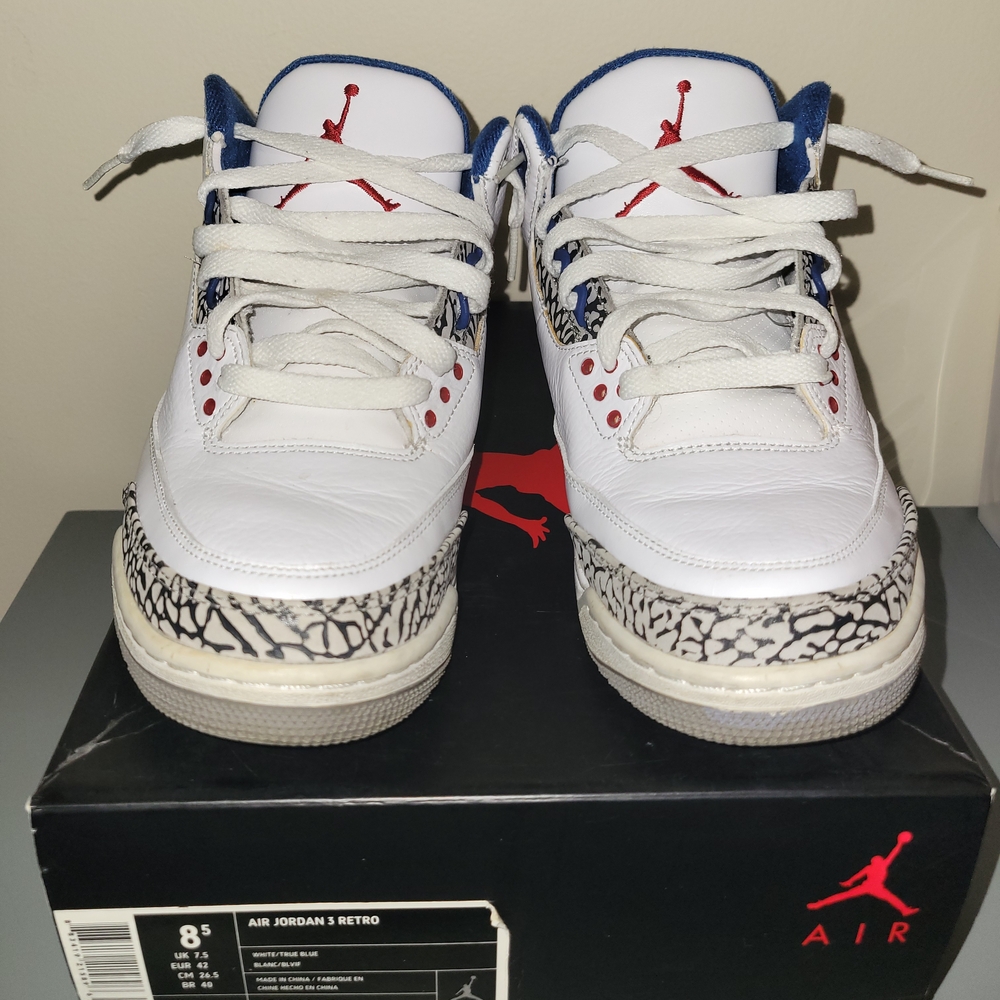 Mens Jordan Air Retro White and Blue Athletic Shoes